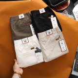 Quần short kaki lưng thun Dusty Tailor màu rêu