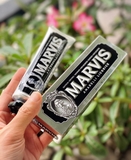 Kem đánh răng Marvis Amarelli Licorice Mint (85ml) - MADE IN ITALY.