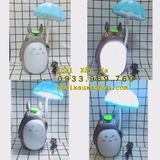 ĐÈN SẠC MÔ HÌNH TOTORO CẦM DÙ