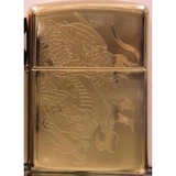 Zippo Mỹ khắc rồng vàng