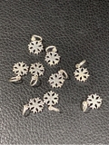 Charm bạc hình bông tuyết treo dày 3 A555