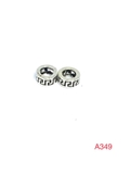 Charm bánh xe chữ Omani treo to A349