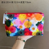 tui-dung-my-pham-hoa-mau-hang-clinique-cho-nu