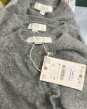 ao-len-cardigan-xam-riem-beo-hang-zara-xuat-cho-be