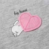 ao-thun-xam-tho-trai-tim-hang-h-m-xuat-xin-cho-be