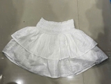 chan-vay-trang-lien-quan-hang-zara-xuat-xin-cho-be