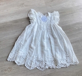 dam-trang-tay-canh-tien-cho-be