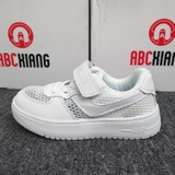 giay-sneaker-trang-cho-be-va-me