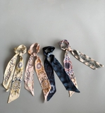 khan-lua-hoa-tiet-dior-xuat-xin-cho-nu