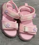 sandals-hong-quai-dan-hang-primark-xuat-cho-be