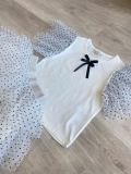 set-ao-thun-kem-chan-vay-voan-cham-bi-hang-junior-xuat