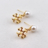 bong-tai-phoi-hat-trai-tory-burch-xuat-xin