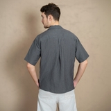 ÁO SƠ MI NAM LINEN TAY NGẮN PHỐI TÚI NGỰC MÀU XÁM SM4509H-R