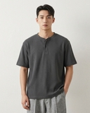 ÁO THUN NAM CỔ HENLEY TAY NGẮN VẢI DRY WAFFLE XUẤT NHẬT MÀU XÁM AT60402N8