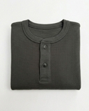 ÁO THUN NAM CỔ HENLEY TAY NGẮN VẢI DRY WAFFLE XUẤT NHẬT MÀU XÁM AT60402N8