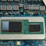 CPU Intel Core i7-8705G trên main Dell XPS 15 9575 chính hãng