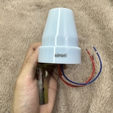 Công tắc cảm biến ánh sáng lắp nổi ngoài trời kín nước 10A Siron SR-LS332