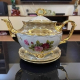 BỘ TRÀ SỨ MẠ VÀNG MEN NGỌC TRAI HOẠ TIẾT HOA HỒNG TIỆP KHẮC NỔI TIẾNG (MẠ VÀNG TOÀN CHÂN)