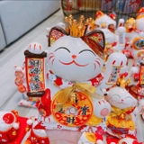 VUA MÈO THẦN TÀI ĐỘI VƯƠNG MIỆN Maneki nekoSize 20cm