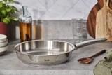 BỘ 2 CHẢO FISSLER STEELUX PRO 24CM + LEVITAL® CLASSIC 28CM