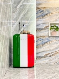 Tủ lạnh mini retro HCK ITALY FLAG 107L màu xanh quốc kỳ Ý, có ngăn đông