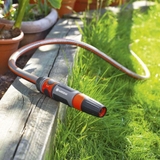 Vòi tưới cây thay thế Gardena thích hợp sử dụng để rửa dụng cụ, sân vườn và tưới cây.