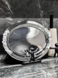 Khay phục vụ Oval decor, 2 mép đính hoa mạ bạc (có hộp đẹp tiện biếu tặng)