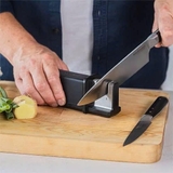 Dụng cụ mài dao cầm tay 2 giai đoạn KitchenAid màu Đen KESHBOHBAAG