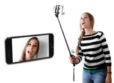 Gậy chụp ảnh tự sướng không dây Fresh 'n Rebel Wireless Selfie Stick