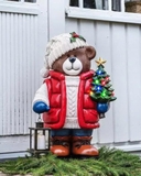 Gấu ông già Noel 2025 cầm đèn và cây thông LED lấp lánh