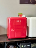 Tủ lạnh mini retro HCK BC-46R 48L màu đỏ cánh kín