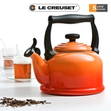 Ấm đun nước trên bếp từ Le Creuset Tradition 2,1L