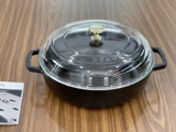 CHẢO GANG STAUB AVEC COUVERCLE DOME 28 CM NẮP KÍNH MÀU ĐEN