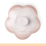 Hũ có nắp Le Creuset Blumen-Förmchen m. Deckel Shell ( màu hồng )