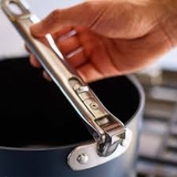 Quánh Joseph Joseph 45038 19cm Blue Saucepan – có vung kính