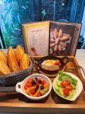 Rổ bánh mì Blomus 26cm màu xám