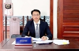 Bảo mẫu ném bé trai 1 tuổi xuống đất gây tử vong đối diện hình phạt nào?