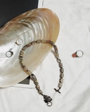 Vòng cổ đá tự nhiên khoá cài hình lá vintage