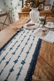 Khăn trải bàn table runner hoạ tiết màu nước viền đăng ten 36x140 / 33x220 cm