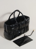 Túi BV Medium Arco Pleated Tote