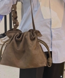 Túi LW Medium Flamenco Clutch - Grained Nubuck