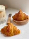 Nến thơm hình bánh croissant