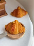 Nến thơm hình bánh croissant