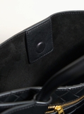[ORDER 2 - 3 TUẦN] Túi BV Medium Andiamo Silky Calfskin