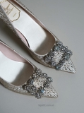 [ORDER 2 - 3 TUẦN] Giày Ro/ger Vi/vi/er Flower Strass Buckle Allover Strass Pumps