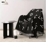 Thảm phủ sofa họa tiết trắng đen 1m8 x 2m3 - HO1951