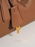 Túi P/ra/da Medium Leather Top Handle Padlock