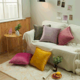 Vỏ gối vuông sofa nhung pom pom 45x45 cm