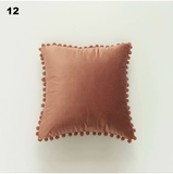 Vỏ gối vuông sofa nhung pom pom 45x45 cm