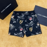 Quần short ngố đùi gió Dolce Gabbana DG họa tiết nhiều vương miện Like Auth 1-1 on web